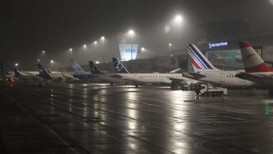 بسبب روسيا.. بولندا تعلق الرحلات في 4 مطارات