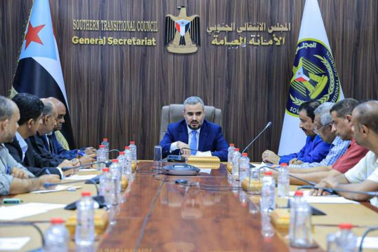 هيئة "إعلام الانتقالي" تستعرض رؤيتها الاستراتيجية وخطط تطوير الأداء