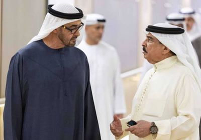 في زيارة أخوية.. رئيس الإمارات يصل البحرين