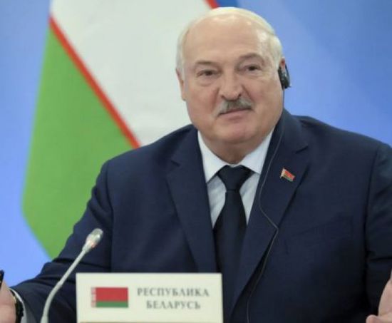 بيلاروس تفرج عن 52 سجينا سياسيا  