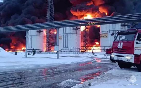 طائرتان مسيرتان تستهدفان شركة نفط روسية