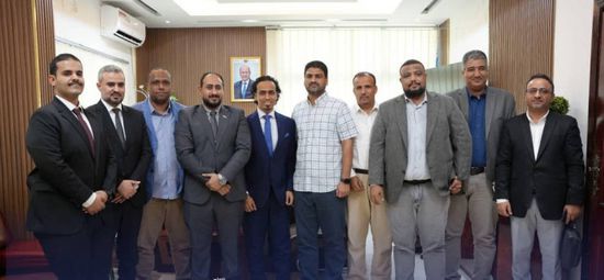 نائبا المدير التنفيذي لشركة النفط يتسلمان مهامهما رسميا