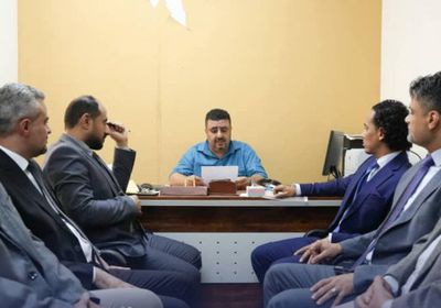 تنفيذا لقرار الرئيس الزُبيدي.. العاقل يتسلم منصبه كنائب لوزير الإعلام