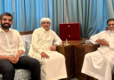 لقاء تشاوري يجمع البحسني والكثيري والبيض