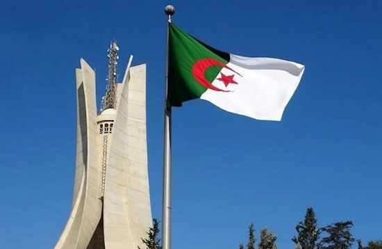 الرئيس الجزائري يكلف رئيس الوزراء بالانابة تشكيل حكومة جديدة