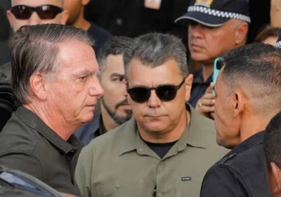 بعد إدانته بتهم الانقلاب.. نقل الرئيس البرازيلي السابق إلى المستشفى