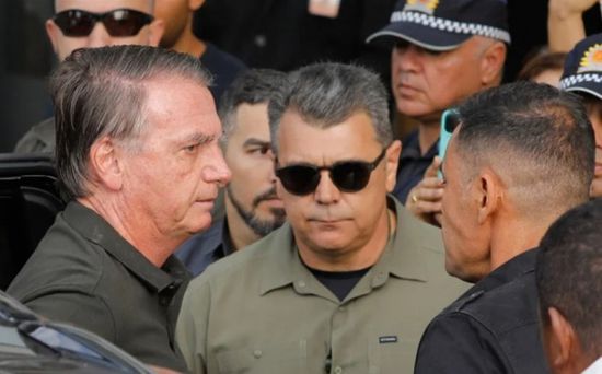 بعد إدانته بتهم الانقلاب.. نقل الرئيس البرازيلي السابق إلى المستشفى