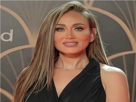 ريهام سعيد تتنازل عن دعواها ضد "كروان مشاكل"