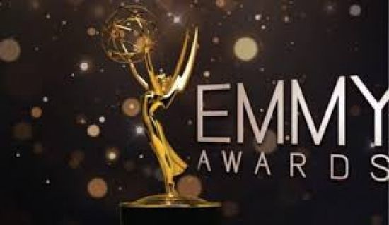 نجوم الفن يتوافدون على السجادة الحمراء لحفل توزيع Emmy Awards