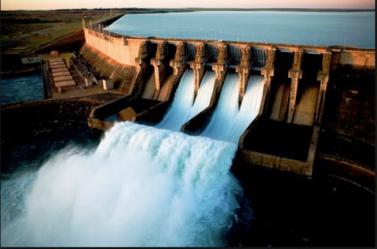 المغرب ينفذ مشروعًا للطاقة الكهرومائية لتعزيز شبكته الكهربائية