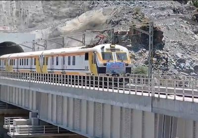 الهند تعزز حدودها الشمالية الشرقية بالسكك الحديدية