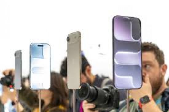 آبل تطرح النسخة النهائية من نظام التشغيل "آي أو إس 26"