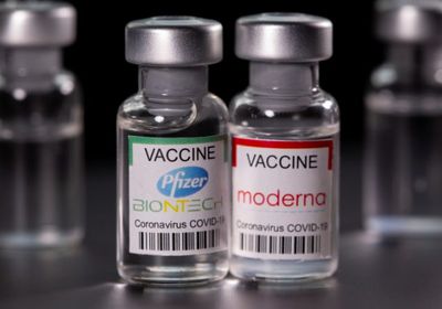 هبوط أسهم "فايزر" و"موديرنا" بعد تقرير يربط لقاحات كورونا بوفاة أطفال