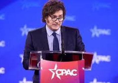 رئيس الأرجنتين يؤكد تجاوز الأسوأ ويعد بدعم معاشات التقاعد