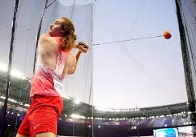 كاتزبرج يحتفظ بلقب الإطاحة بالمطرقة في بطولة العالم برمية هائلة