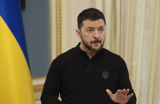 زيلينسكي يحذر نواب الحزب الحاكم من قرارات صعبة