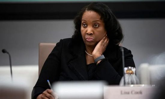 إدارة ترامب تعتزم استئناف حكم منع إقالة ليزا كوك