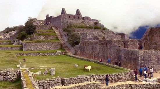 بيرو تجلي نحو 1600 سائح من ماتشو بيتشو