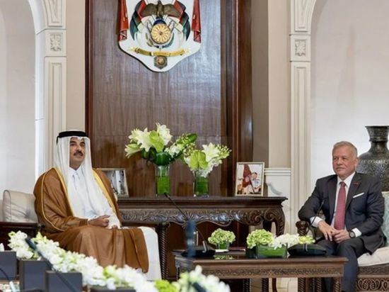 عاهل الأردن: سأعمل على خدمة القضايا العربية والإسلامية مع أمير قطر