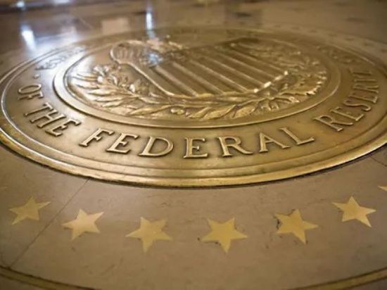 توقعات بخفض الفيدرالي الأمريكي للفائدة خلال الأشهر المقبلة