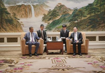 لملس يعقد مباحثات مع نائب رئيس المؤتمر الاستشاري الصيني في شنغهاي