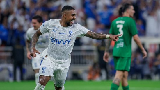    التعادل الإيجابي يحسم قمة الهلال والأهلي بالدوري السعودي