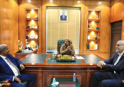 محافظ حضرموت يستقبل وكيل وزارة الشباب ورئيس اتحاد كرة السلة