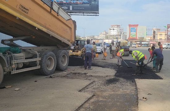 الداؤودي يتفقد أعمال ترميم شوارع مديرية المنصورة