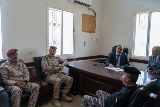 تدشين المحكمة العسكرية في شبوة لإنجاز القضايا العالقة