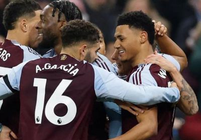 فيلا ينهي صيامه التهديفي لكنه يظل عاجزًا عن الفوز في الدوري الإنجليزي