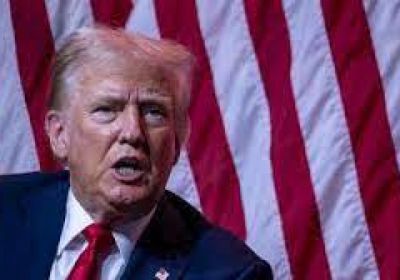 شومر: ترامب يتجه نحو الديكتاتورية