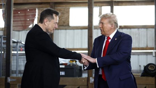    ترامب يلتقي ماسك للمرة الأولى بعد مغادرته الحكومة