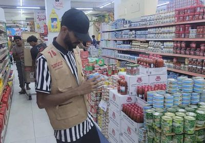 حملة لمصادرة المواد الغذائية المسرطنة في المنصورة