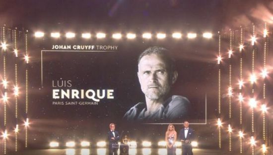 عاجل.. لويس إنريكي يفوز بجائزة أفضل مدرب في العالم 2025