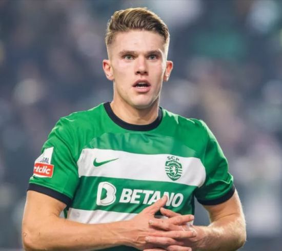 جوكيريس يفوز بجائزة أفضل هداف في العالم 2025