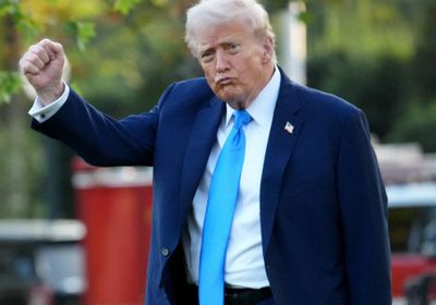 ترامب يحذر النساء الحوامل من تناول دواء "باراسيتامول"