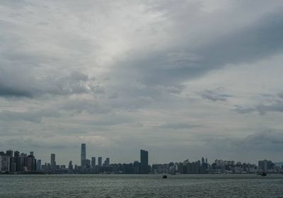 إجراءات إغلاق في هونج كونج وسط ترقب للإعصار الهائل راجاسا