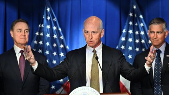 نائب أميركي يحذّر من خطر سوء تفاهم عسكري مع الصين