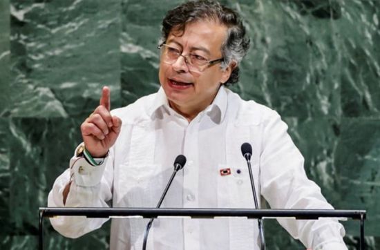 الرئيس الكولومبي يدعو لملاحقة ترامب جنائياً