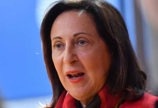 طائرة وزيرة الدفاع الإسبانية تتعرض للتشويش قرب روسيا