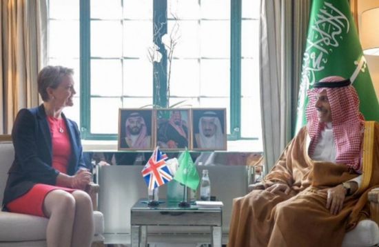 وزير الخارجية السعودي يستعرض مع نظيرته البريطانية القضايا الإقليمية