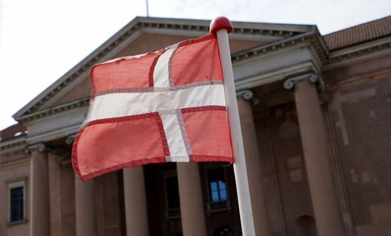 الدنمرك تعيد فتح مطاراتها بعد إغلاق مؤقت بسبب طائرات مسيرة