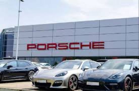 سهم بورشه يتراجع بعد خفض توقعات الربحية