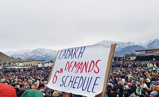 تسيير دوريات أمنية في لاداخ الهندية بعد احتجاجات شهدت سقوط قتلى