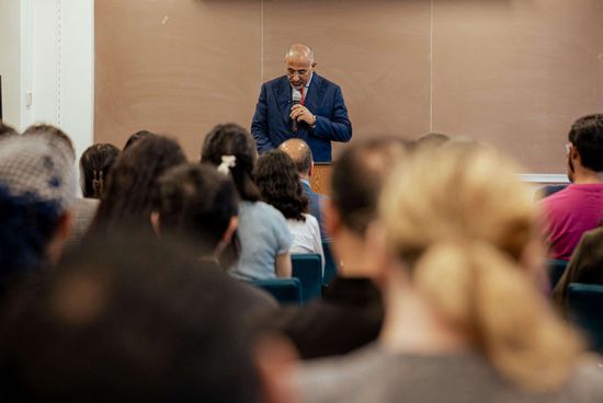 الرئيس الزُبيدي: دولة الجنوب وحق تقرير المصير ضمانة للسلام الدائم