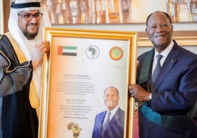 لتعزيز السلم.. رئيس كوت ديفوار يتسلم وسام الجائزة الإفريقية