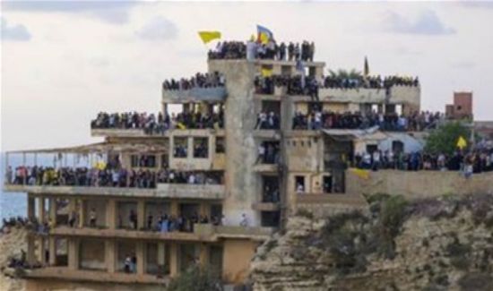 إجلاء الآلاف وإغلاق مطارات في فيتنام مع اقتراب الإعصار بوالوي