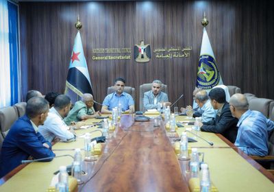 الشيخ والعاقل يتفقان على تعزيز التعاون بالمجال الإعلامي