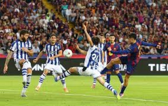 برشلونة يتصدر الدوري الإسباني بفوزه 2-1 على سوسيداد