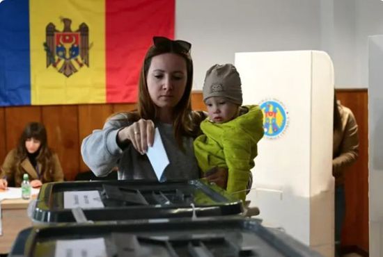 الحزب الحاكم في مولدوفا يتصدر الانتخابات البرلمانية